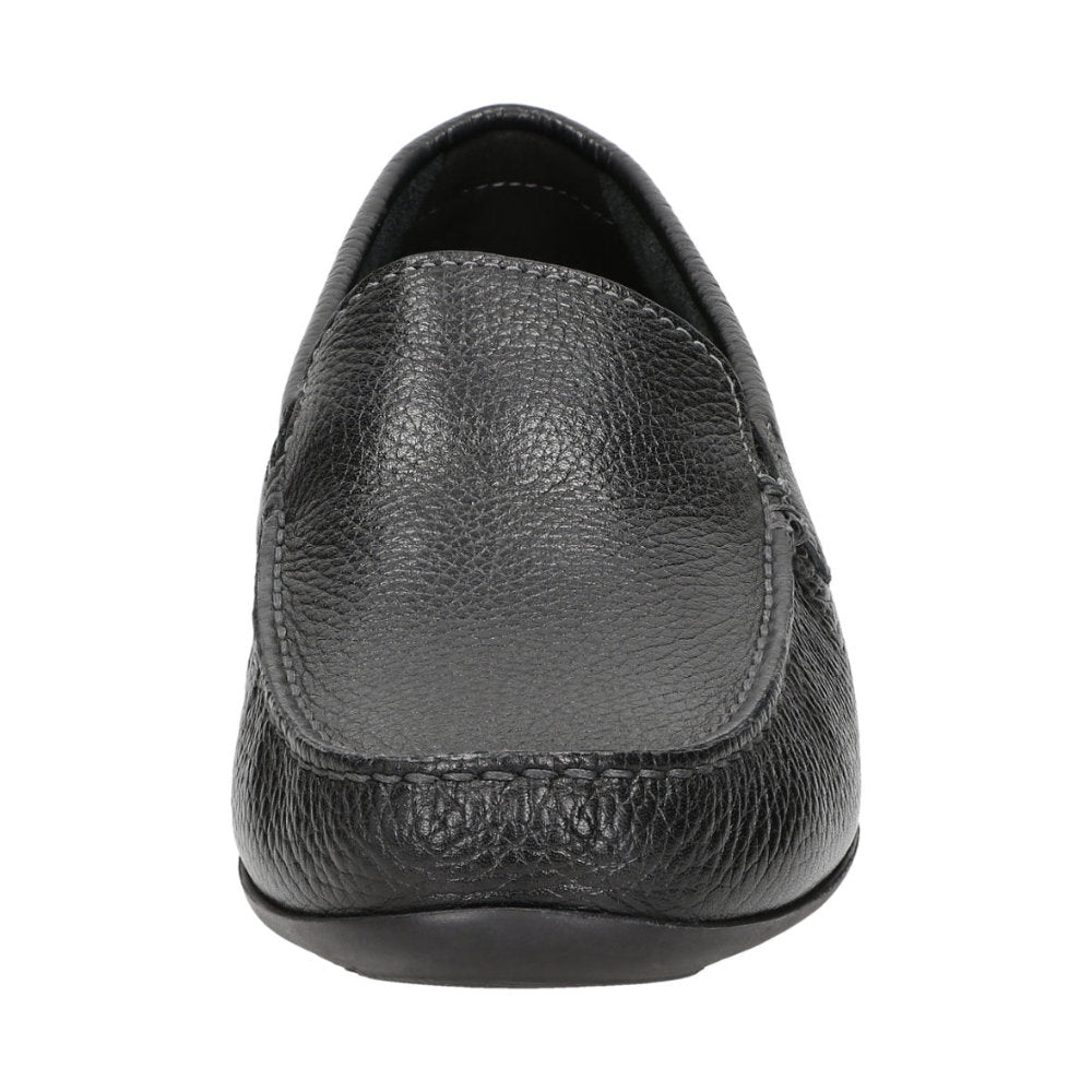 Front view of Gilles-H highlighting black grain leather