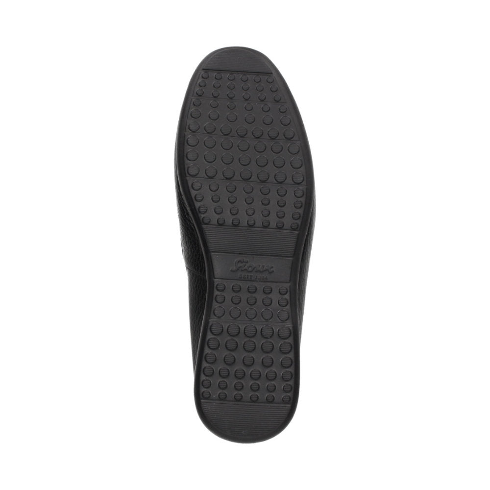 Close-up of Gilles-H men's loafer high grip rubber sole 