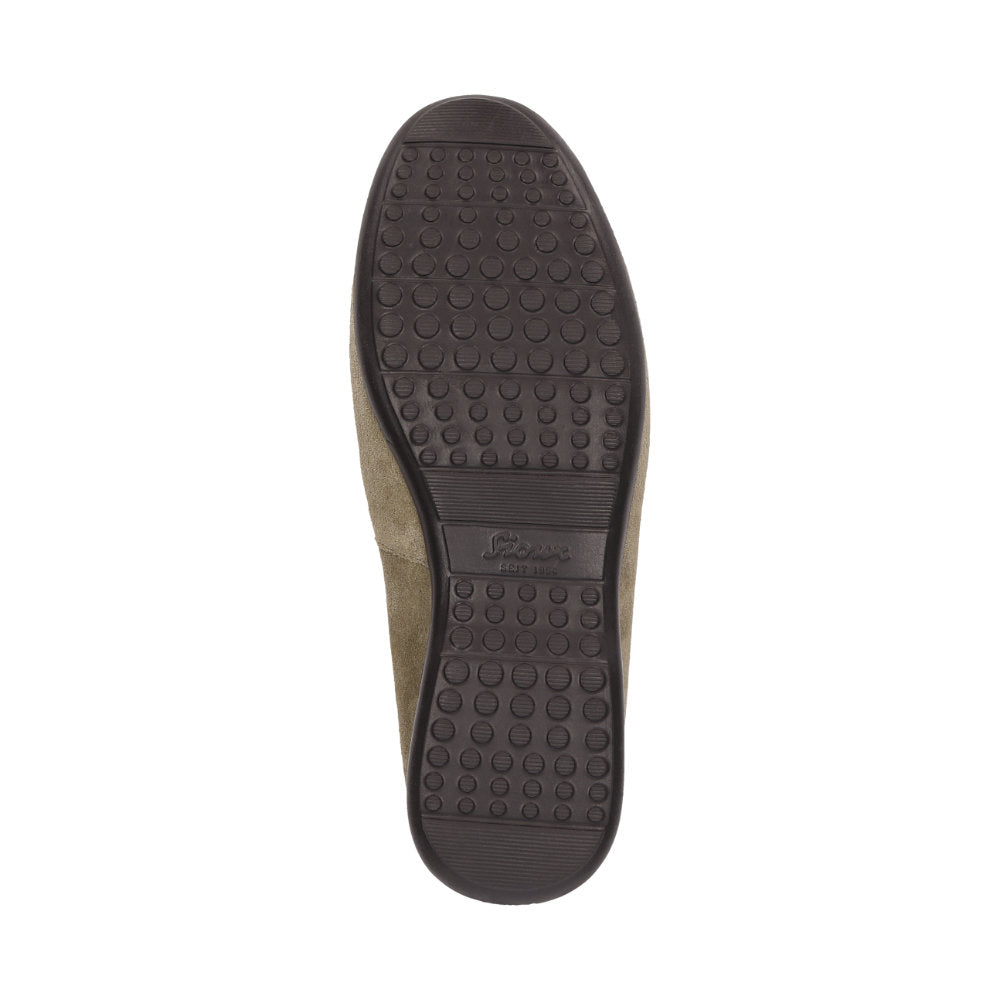 Giumelo-700-H Green Moccasin