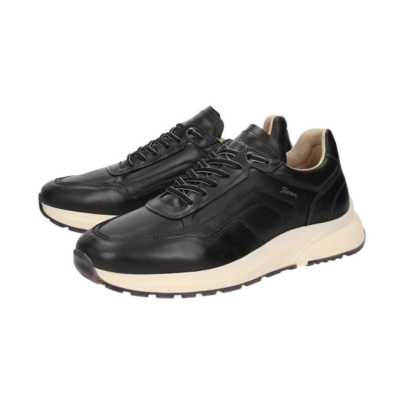 Kavikano-700 Black Trainers