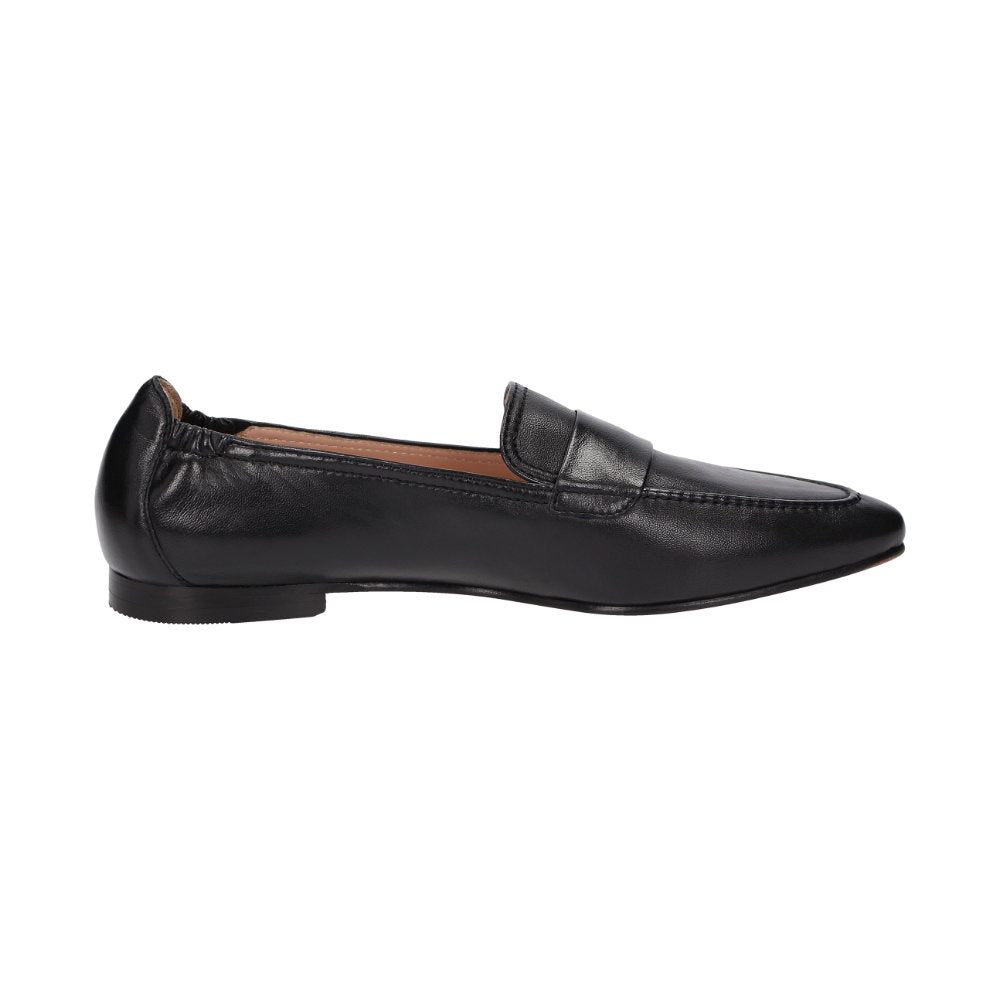 Hokulani-700 Black Moccasin