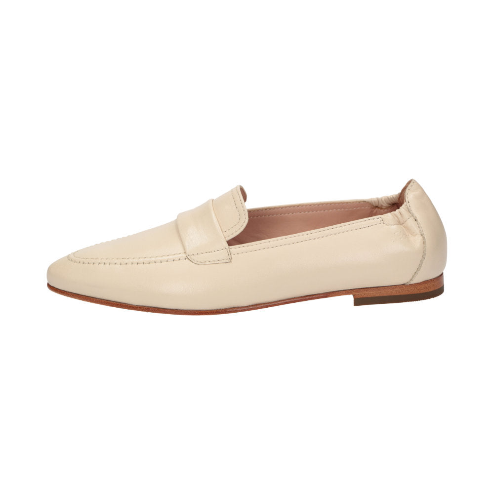 Hokulani-700 Cream Moccasin