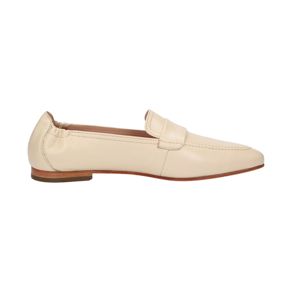 Hokulani-700 Cream Moccasin