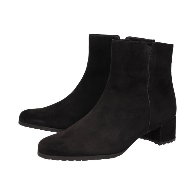 Fendrina-705 Black Boots