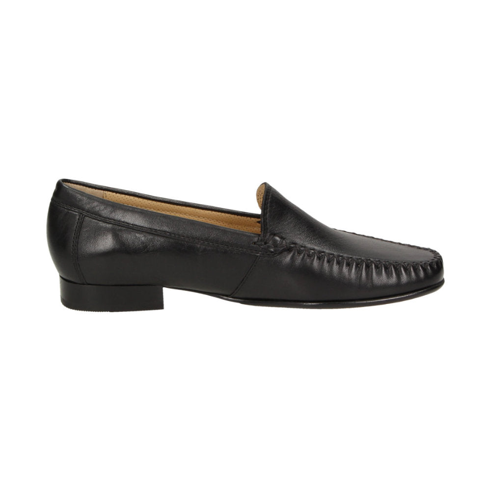 Back view of black Campina moccasin