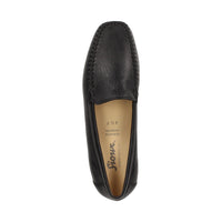 Close-up of Campina soft lamb nappa leather craftsmanship