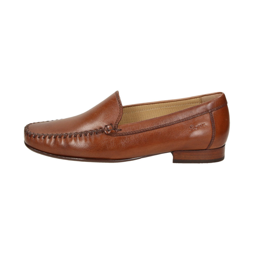 Front view of Campina brown calfskin moccasin for women